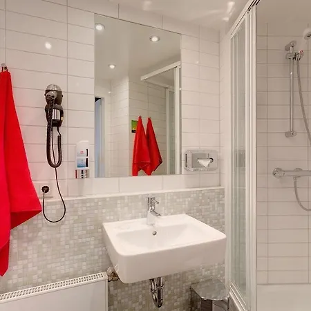Meininger Hotel Berlin Prenzlauer Berg 3* Berlin